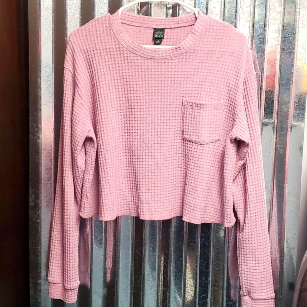 Wild Fable long sleeve mauve waffle knit crop top. Size Medium
